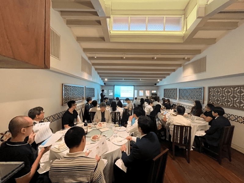 A seminar introducing "Alternative Data" was held at a Peranakan  restaurant in Tanjong Pagar, which is close to the Nikkei Group Asia Headquarters.